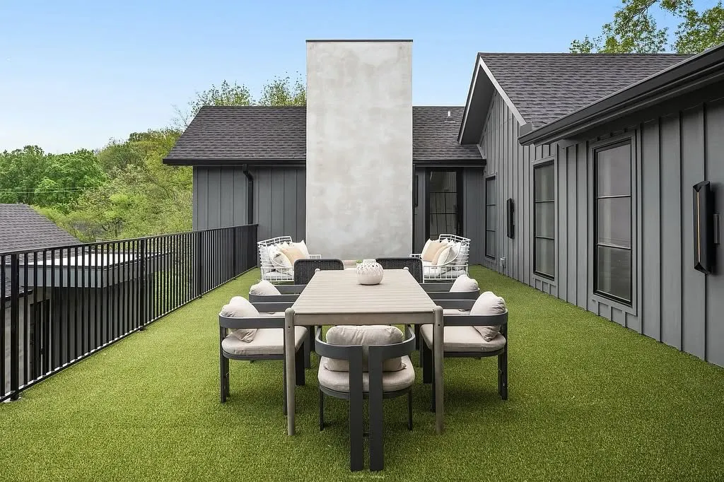 residential turf installation